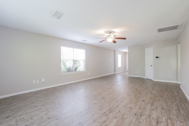 Building Photo - 2911 Cypress Island Dr