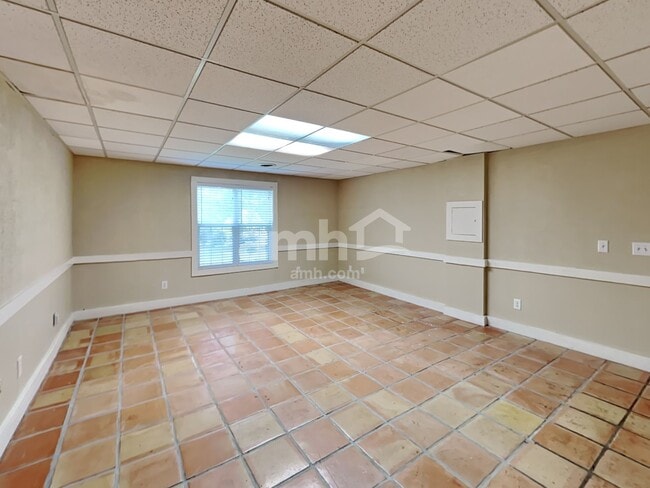 Building Photo - 3930 Pheasant Run Trce