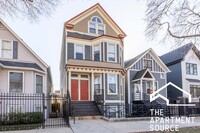 Building Photo - 3023 N Oakley Ave