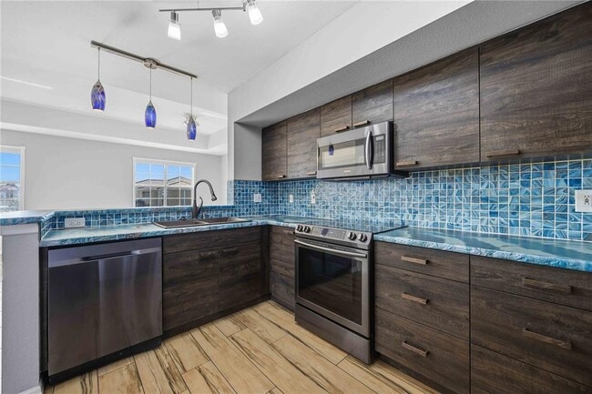 Building Photo - 2950 Viscaya Pl