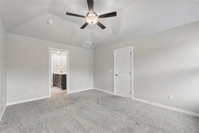 Building Photo - 16129 Villa Valeria Way