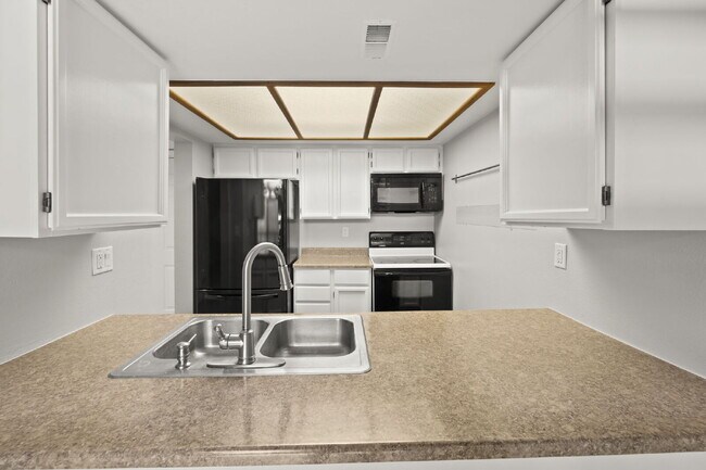 Building Photo - Rockrimmon Condo with Loft, Fireplace & Patio + Pool & Hot Tub