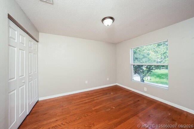 Building Photo - 424 Rainbow Springs Terrace
