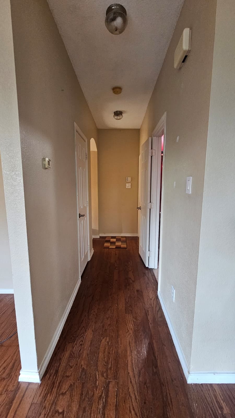 Building Photo - 8409 Romanway Dr