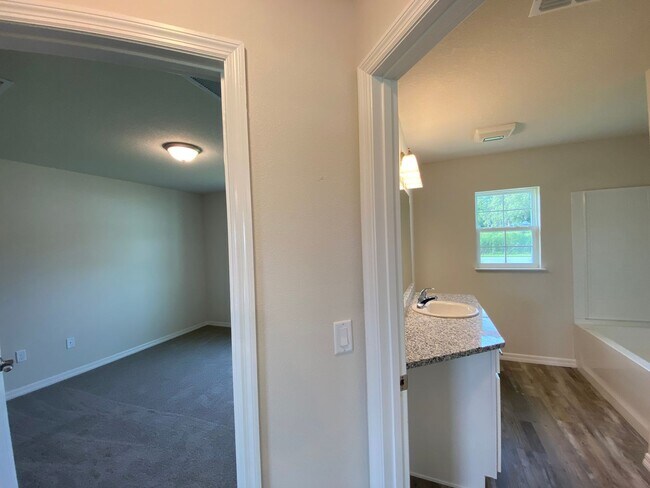 Building Photo - 5272 SW 129th Pl