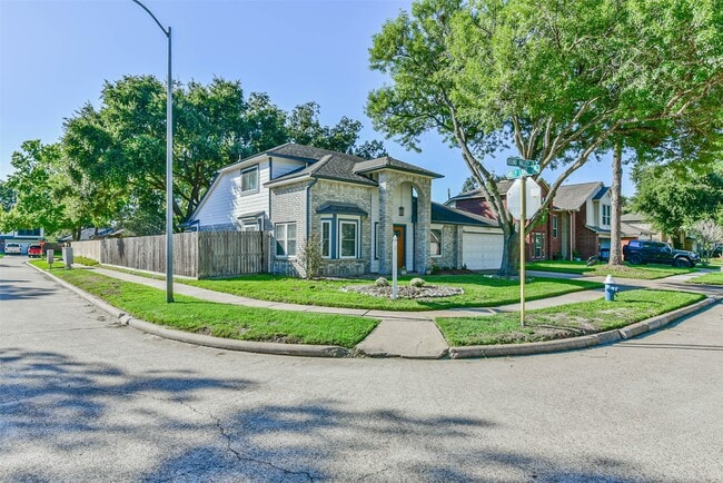 Building Photo - 22630 Round Valley Dr