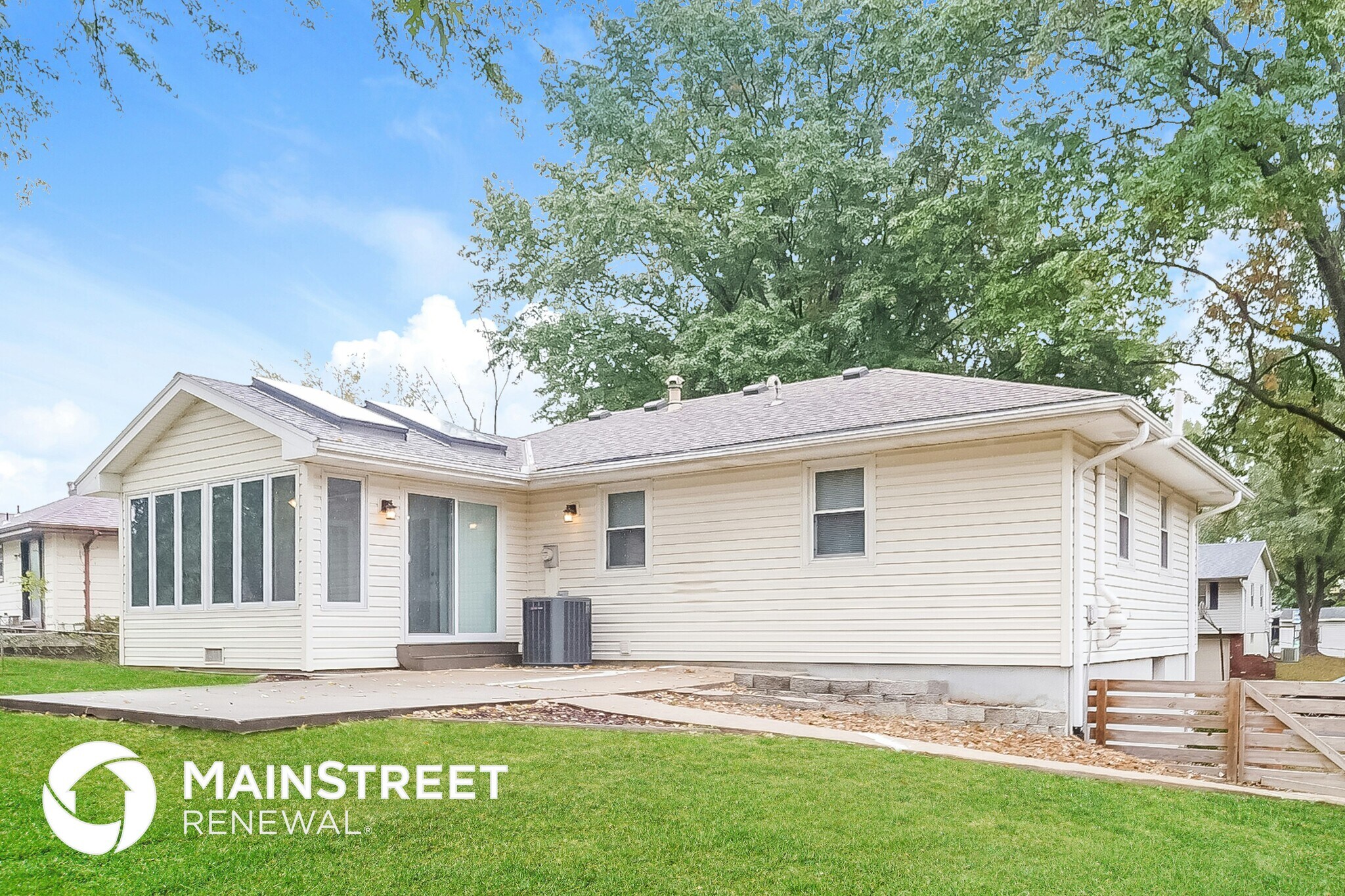 Building Photo - 7616 N Serene Ave