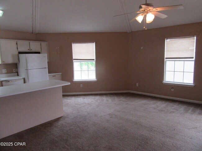 Building Photo - 1401 Gulf Ave