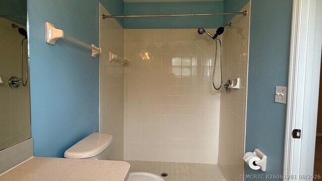 Building Photo - 2847 SW South Calabria Cir