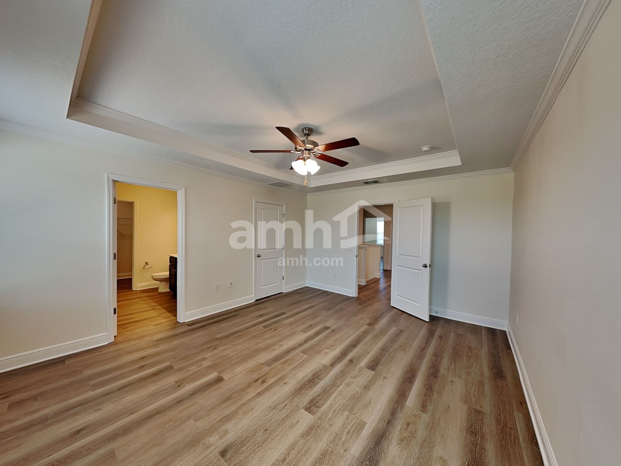 Building Photo - 954 Heavenly Dr