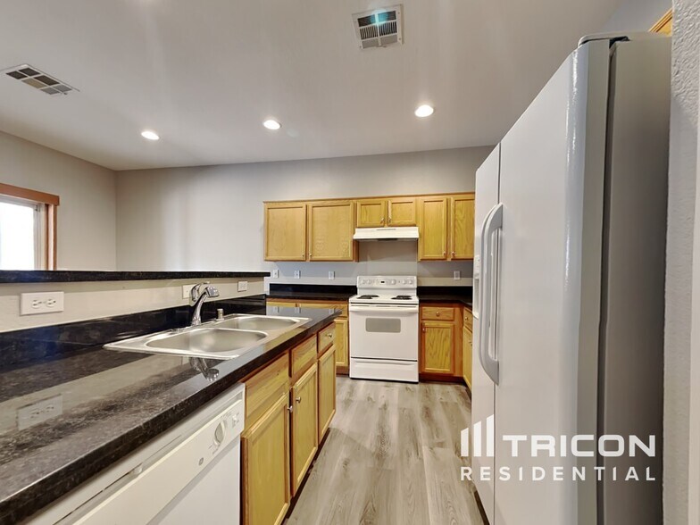 Building Photo - 5929 Abyss Ct