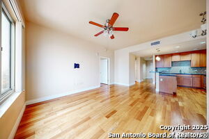 Building Photo - 215 Center St