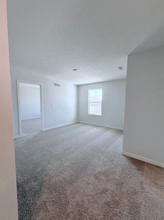 Building Photo - New Build 4-bedroom, 2.5-bath, Pet Friendl...