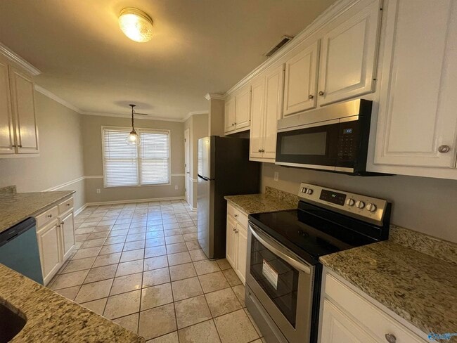 Building Photo - 102 McDermotts Way
