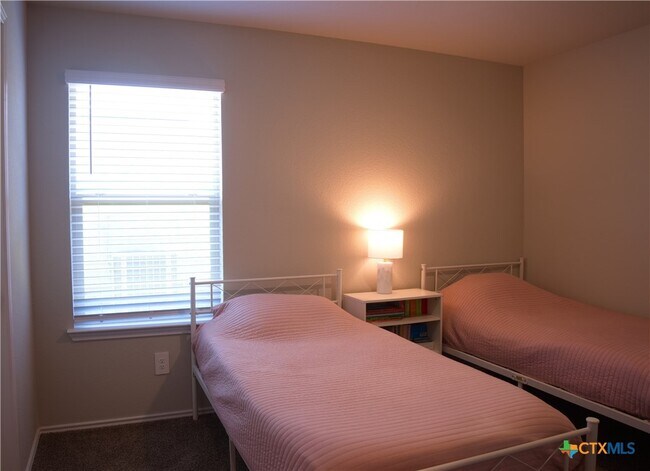Building Photo - 2333 Bufflehead Dr