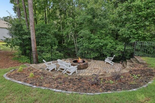 Building Photo - Loganville