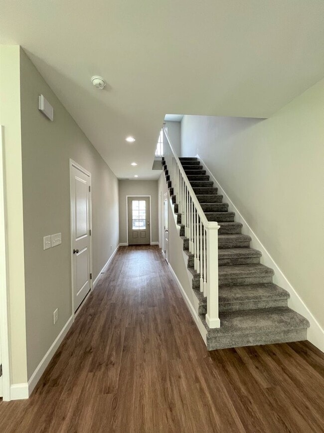 Building Photo - New Construction in an established neighbo...