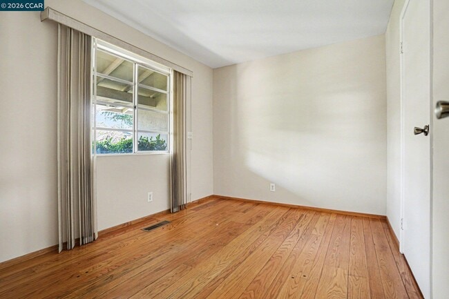 Building Photo - 87 Gaywood Pl