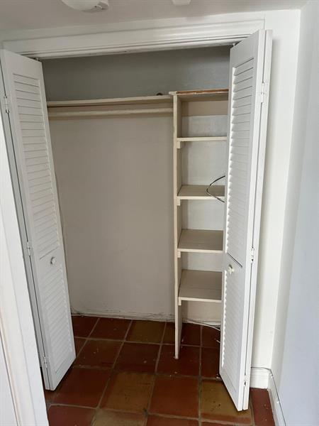 Building Photo - 400 SE 3rd Ave