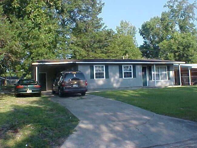 Primary Photo - 906 Kings Rd