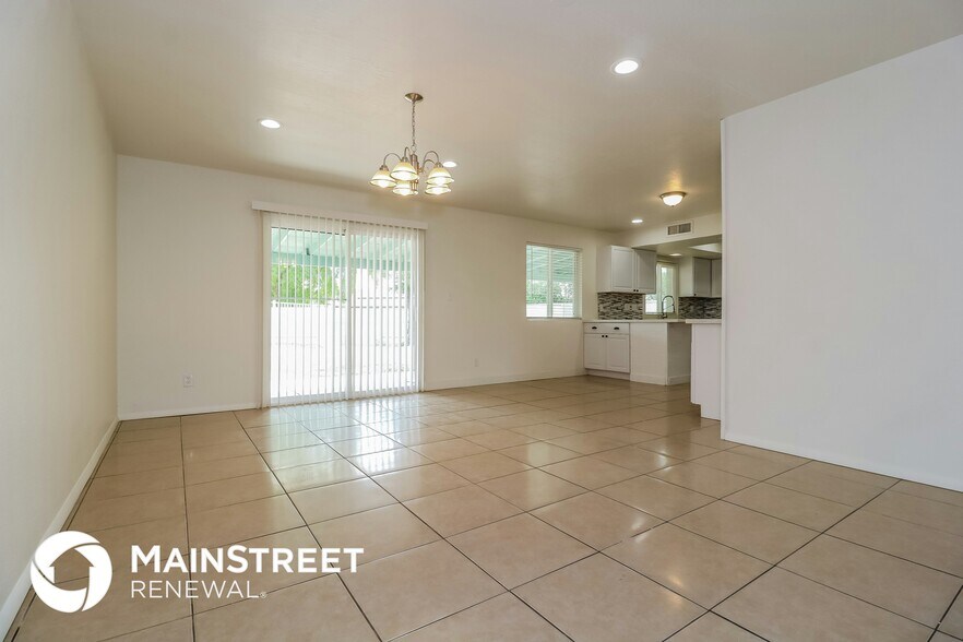 Building Photo - 4402 W Cathy Cir