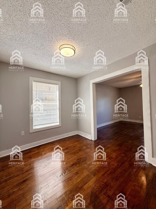 Building Photo - 5809 Kilpatrick Ave