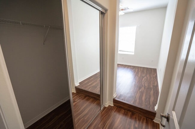 Building Photo - Charming 2-Bedroom Townhome with Office Sp...