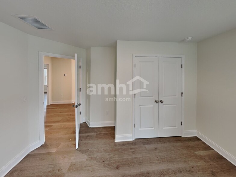 Building Photo - 5757 Oesterle Rd