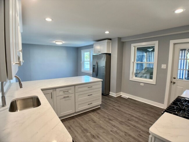 Building Photo - 1107 Cinnaminson Ave
