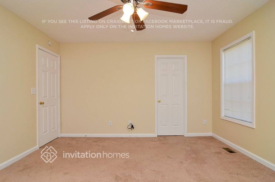 Building Photo - 240 Brookside Dr