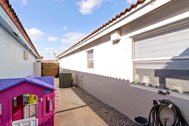 Building Photo - 5340 NW 188th St