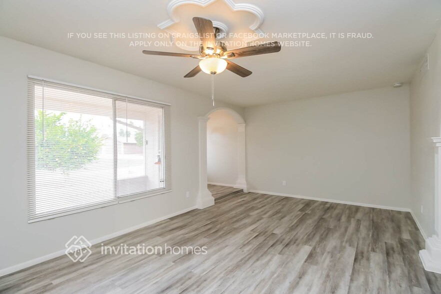 Building Photo - 2343 E Loma Vista Dr