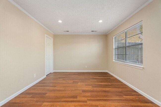 Building Photo - 20361 Fieldtree Dr