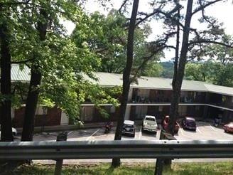 Primary Photo - 203 Valley View Dr