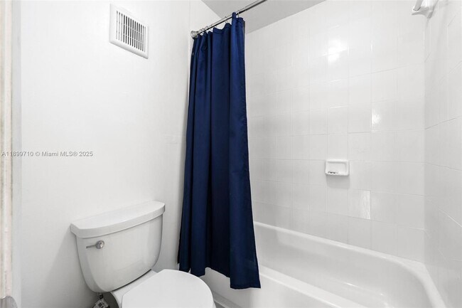 Building Photo - 9724 Hammocks Blvd