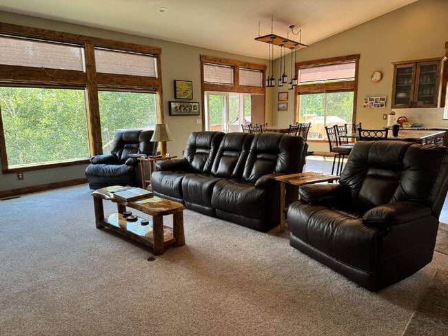 Building Photo - "Spacious 4-Bedroom Retreat with 3 Full Ba...