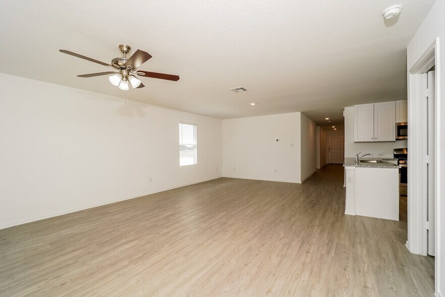 Building Photo - 2461 Vesper Bnd