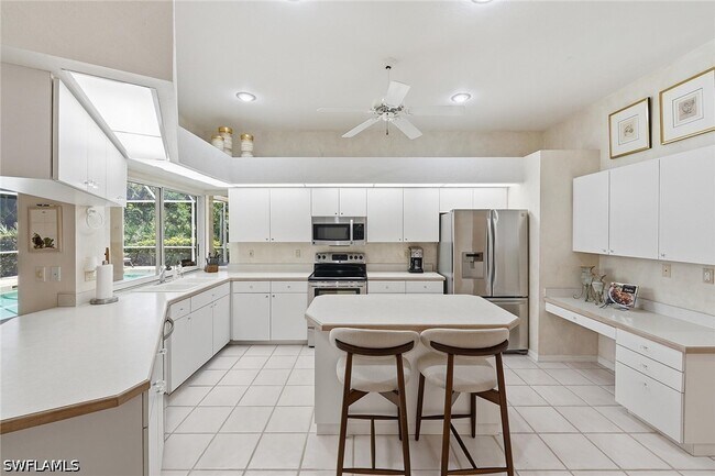 Building Photo - 24750 Pennyroyal Dr