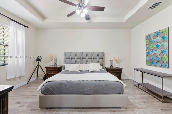 Building Photo - 10450 Wellington Parc Dr