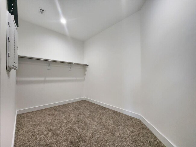 Building Photo - 2529 FM356