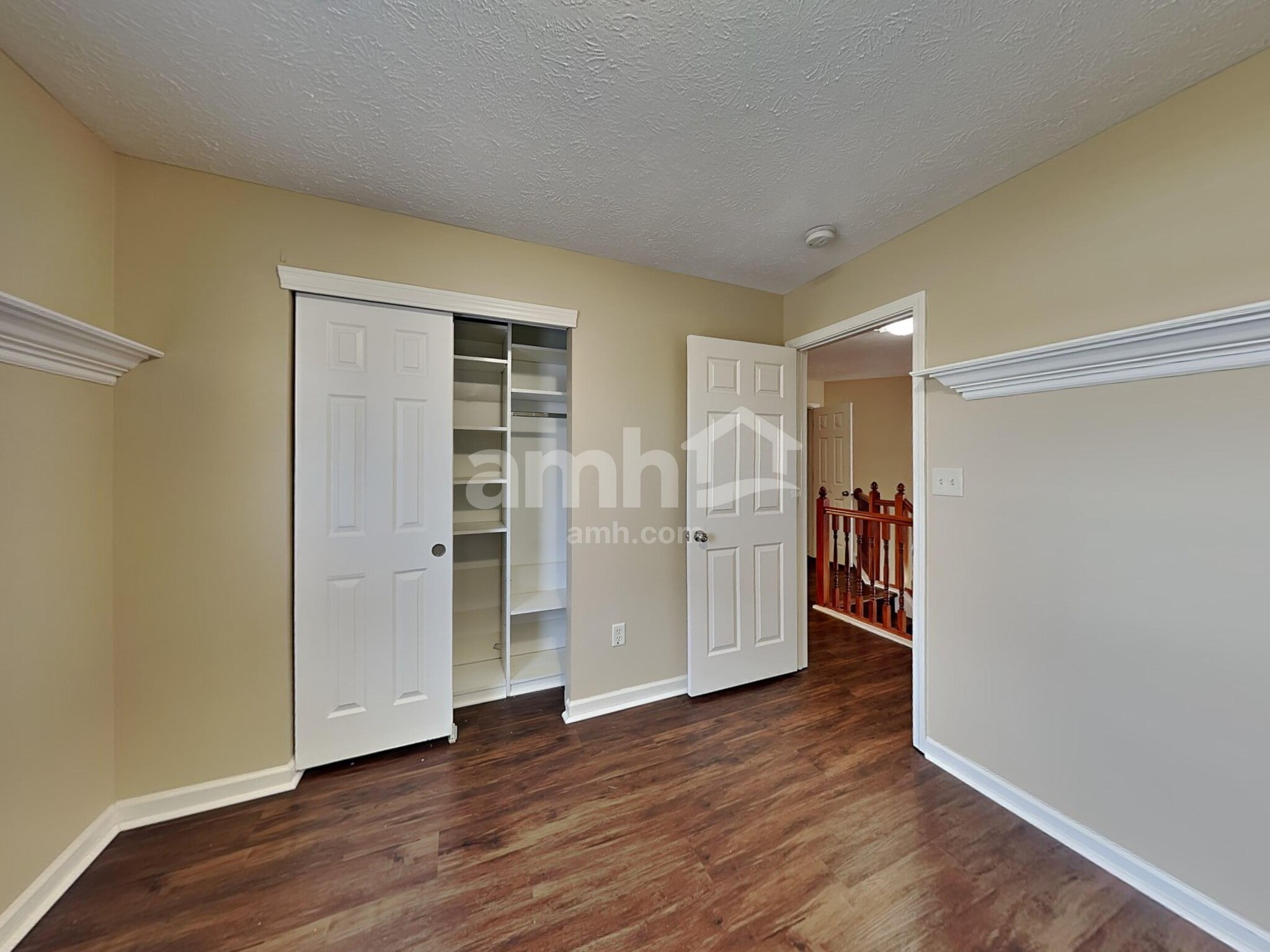 Building Photo - 16938 Cedar Creek Ln