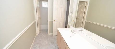 Building Photo - 119 BAYTHORNE-