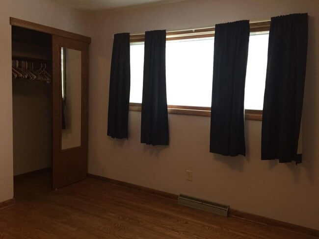 Building Photo - 4815 Woodland Ave