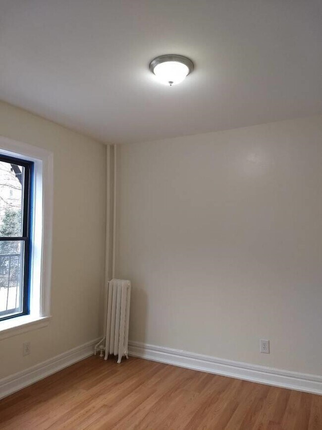 Building Photo - 429 Fairmount Ave