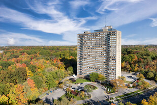 Building Photo - Lake Park Tower