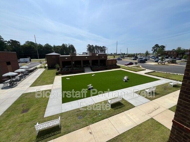 Building Photo - 6801 River Rd