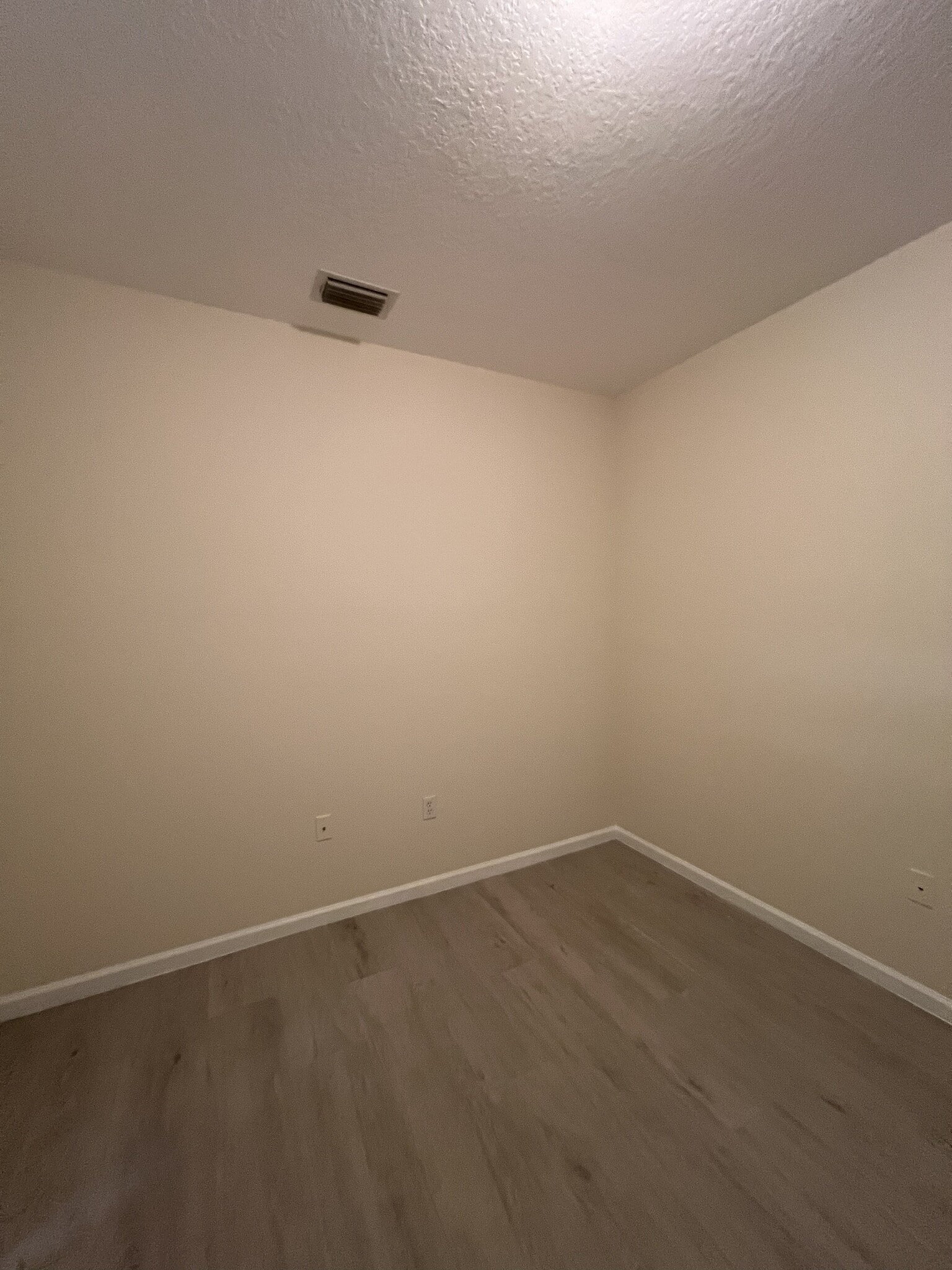 Building Photo - 2128 River Turia Cir