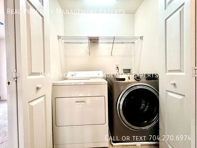 Building Photo - 8549 Filbert Ln