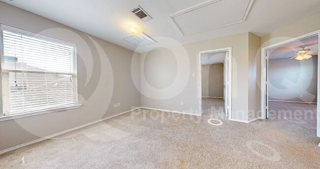 Building Photo - 4019 Houston Dr