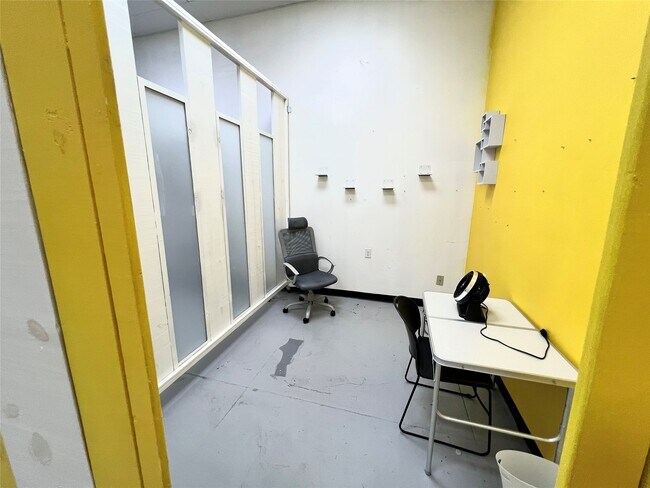 Building Photo - 1310 Nance St